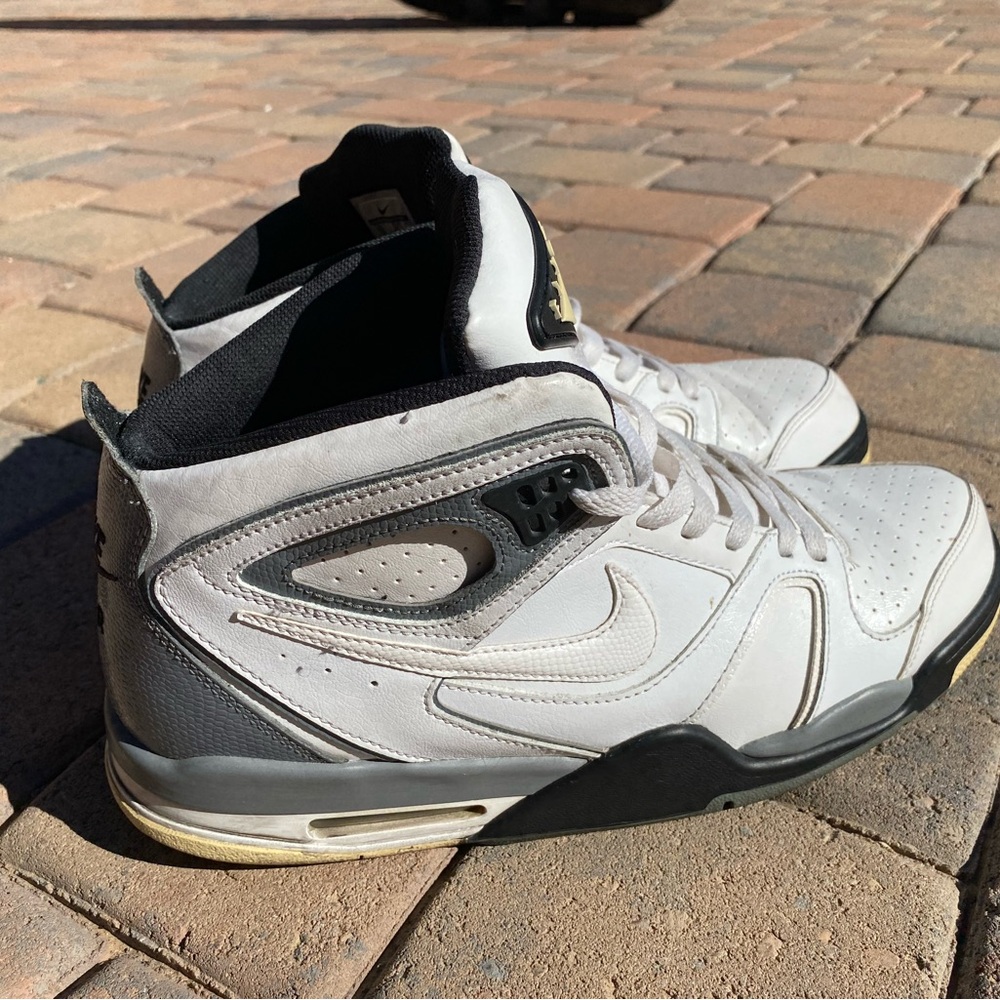Nike Men's White and Gray High-Top Sneakers